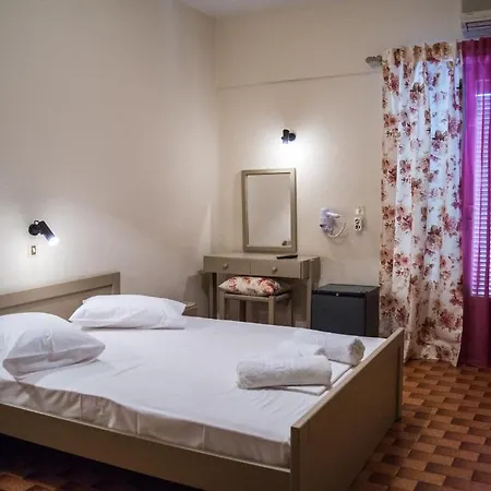 Argostoli Hotel ホテル