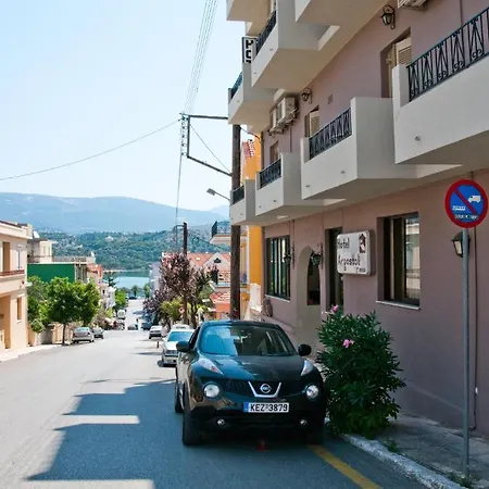 Argostoli Hotel 2* ארגוסטולי