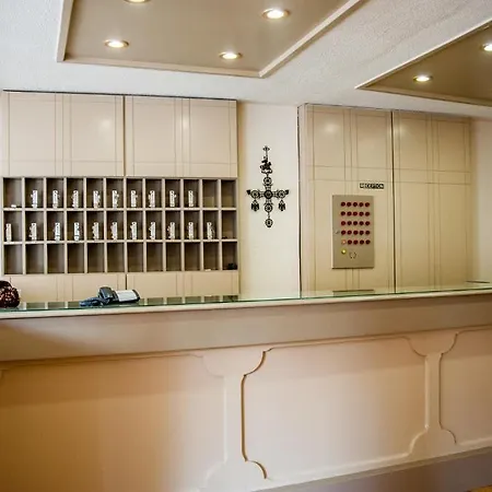 Argostoli Hotel מלון ארגוסטולי