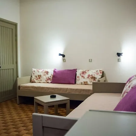 Argostoli Hotel מלון 2*